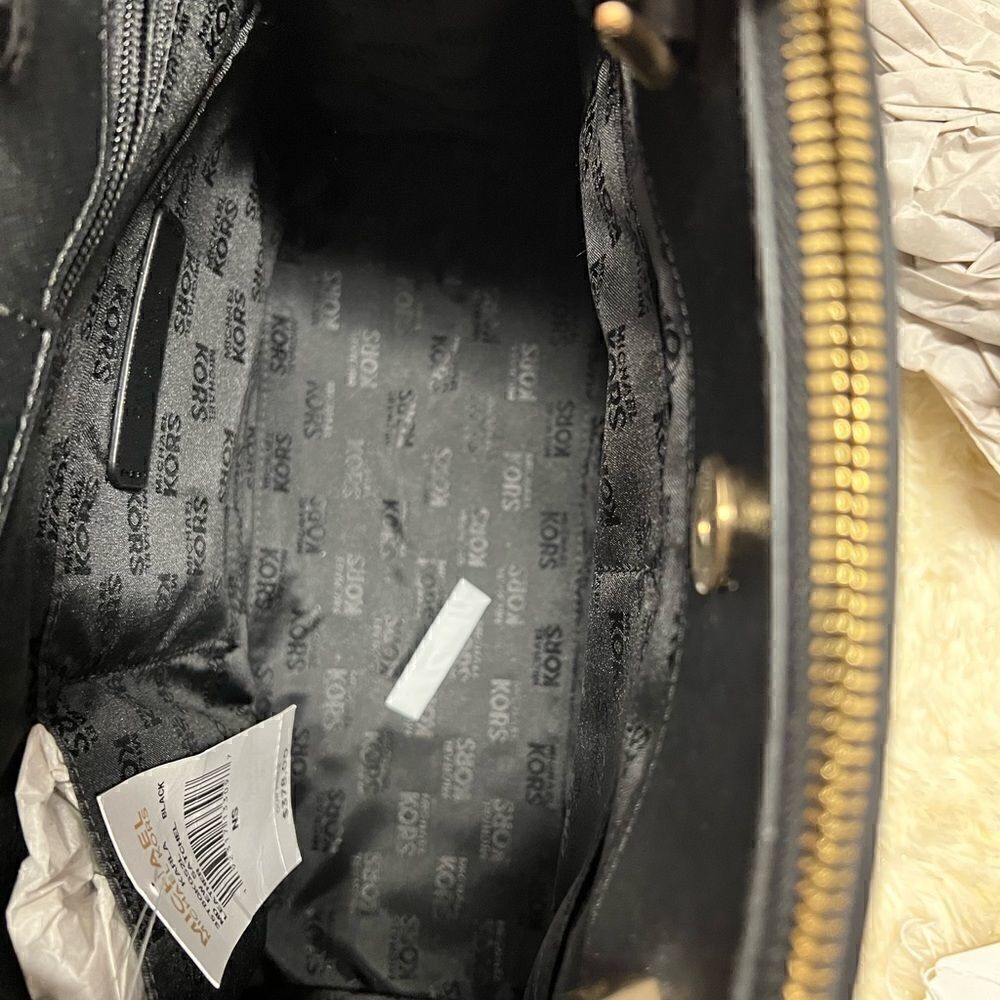 🔥🎁NWT! Michael Kors KARLA EW Satchel Handbag Msrp:$378.00 - Picture 5 of 7